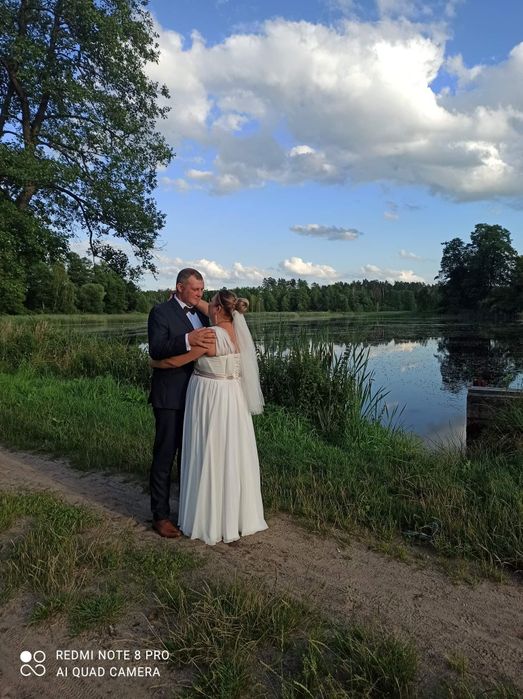 Piękna suknia ślubna