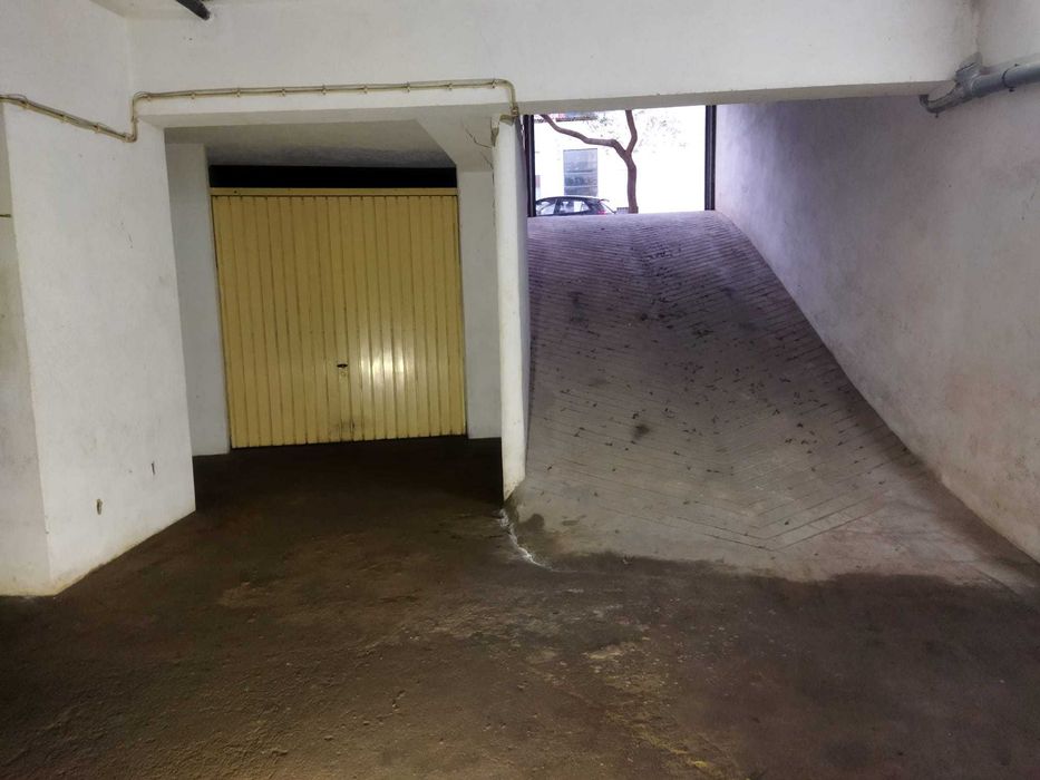 Parqueamentos em Box - Mota, Bicicleta, Trotinete
