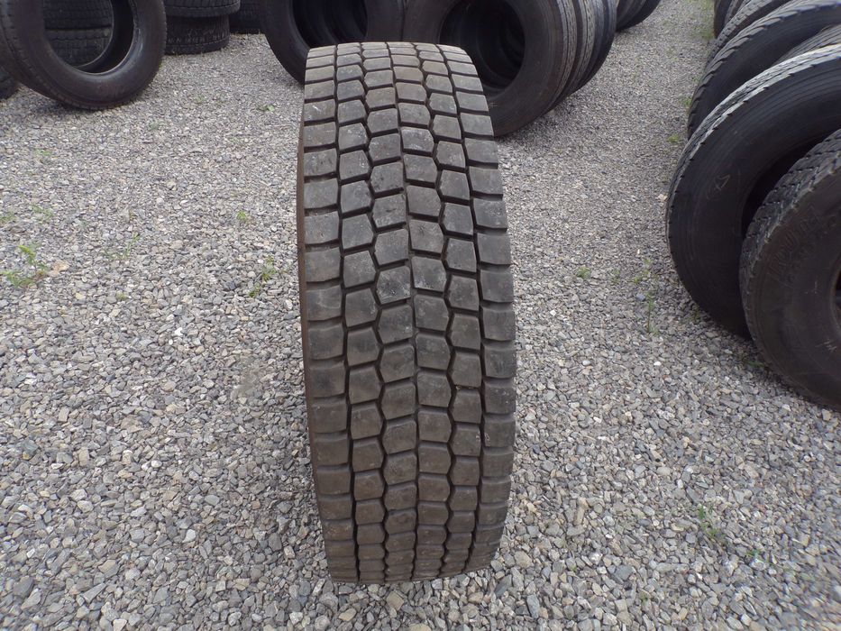 opona 295/80R22.5 Bridgestone R-DRive 001 (850 netto)