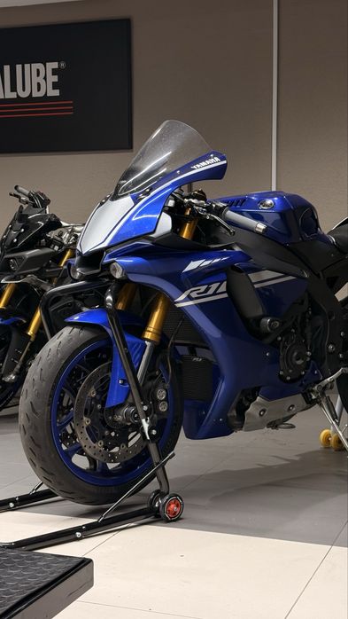Yamaha YZF - R1 2017