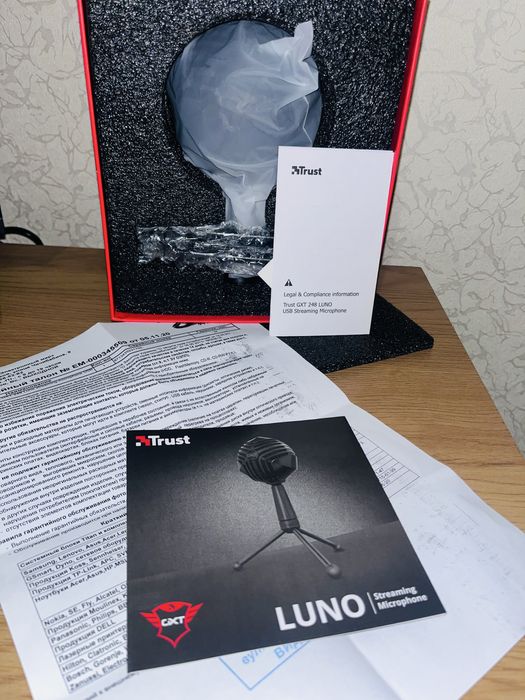 Комплект:Мікрофон геймерський TRUST GXT 248 Luno USB+POP фільтр