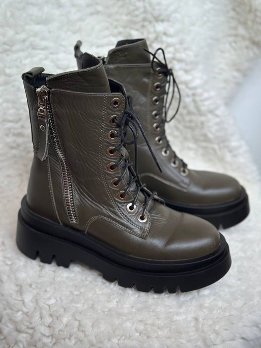 Жіночі зимові черевики з натуральної шкіри