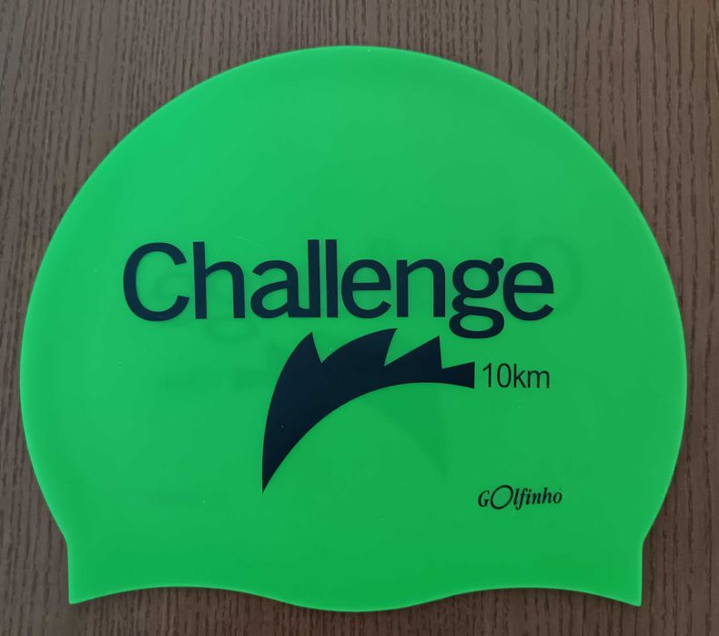 Touca de natação, de silicone, Swim Challenge Aldeia do Mato prova de 10 km, em estado novo, só usada uma vez, no dia da prova.