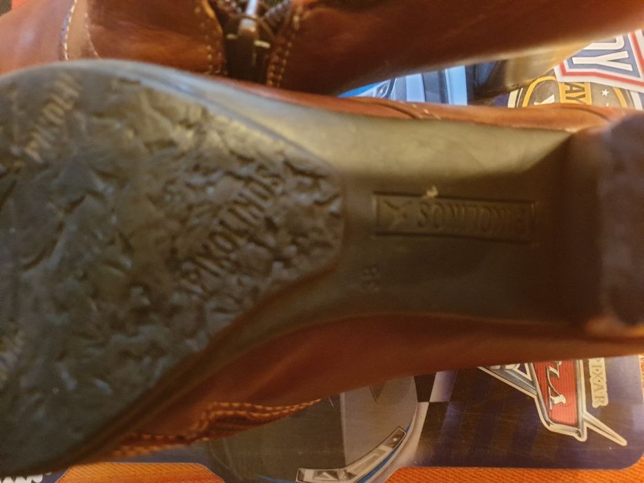 Buty Pikolonos 38