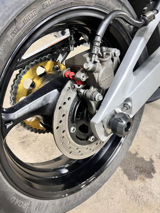 Японський мотоцикл Suzuki GSR 600 з Японії