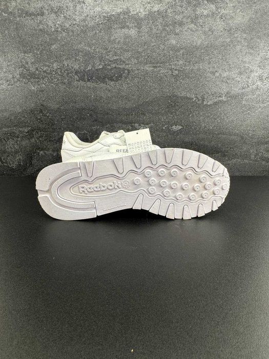 Кросівки REEBOK Classic Leather оригінал (35)