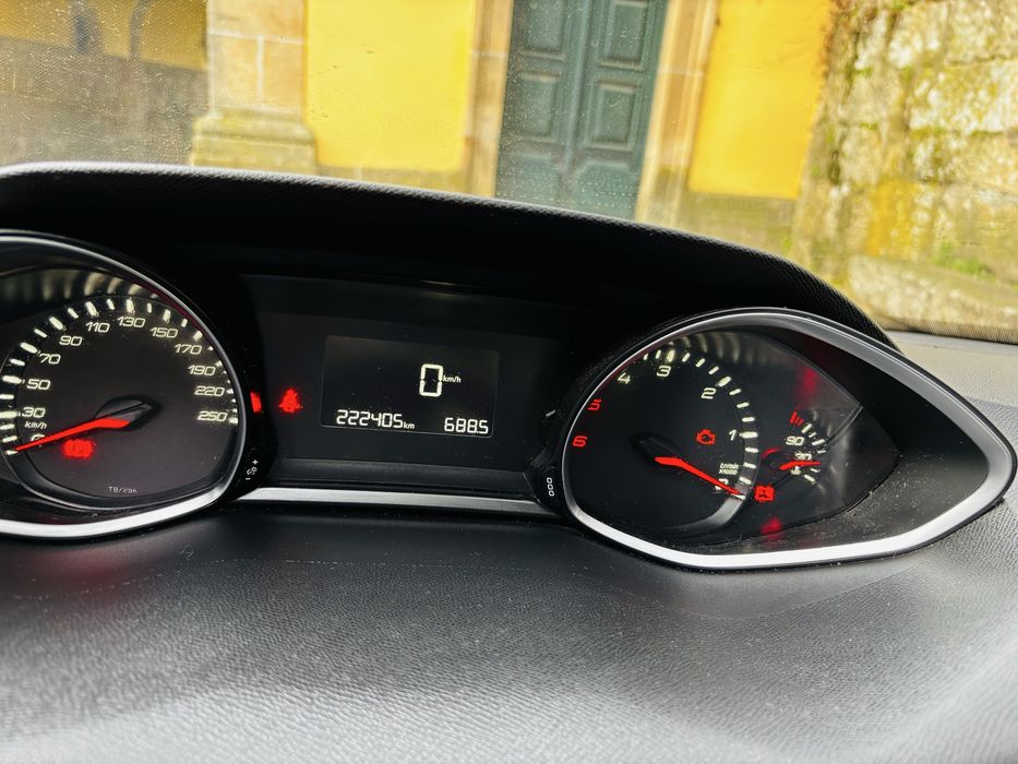 Peugeot 308 ano  2015