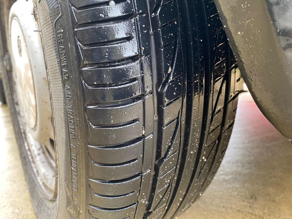 Vw golf 1.3 pouco kms