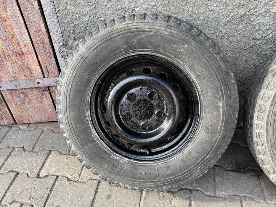 шини в зборі диски скати колеса 225 70 15 С Michelin 7 mm літо 5 130 Dia 84.1 mm