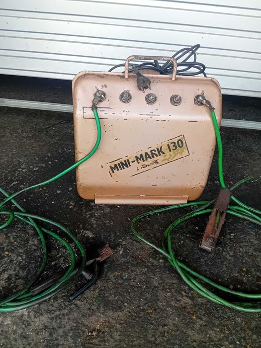 Aparelho de soldar Mini-Mark 130.   Máquina de solda a arco portátil