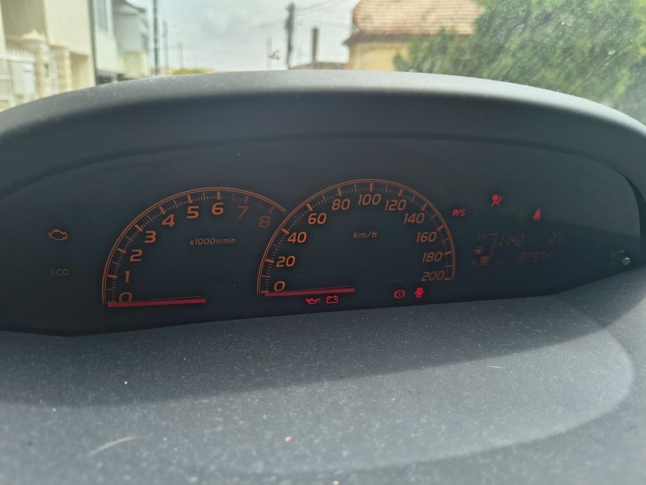 Toyota Yaris — fotografia 8