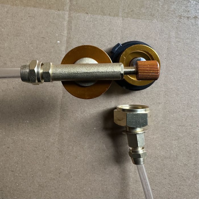 Переходник для заправки газовых баллонов + адаптер для цанговых