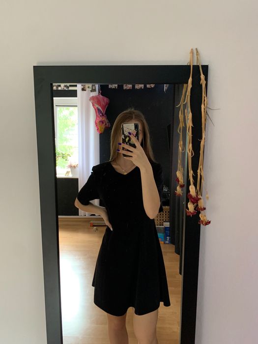 czarna sukienka na krótki rękaw vintage