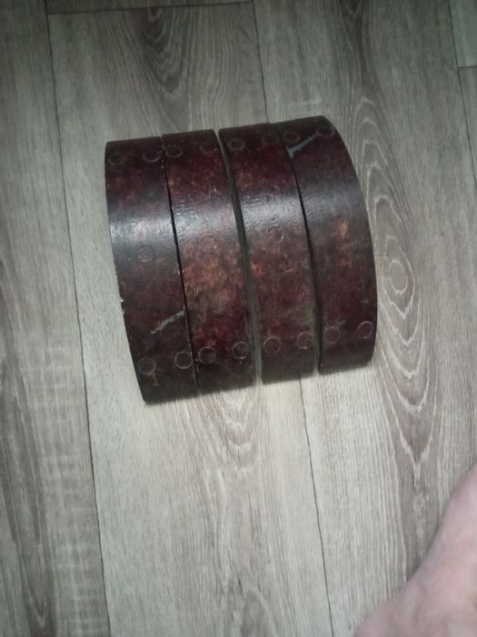 Тормозные  накладки коричневые