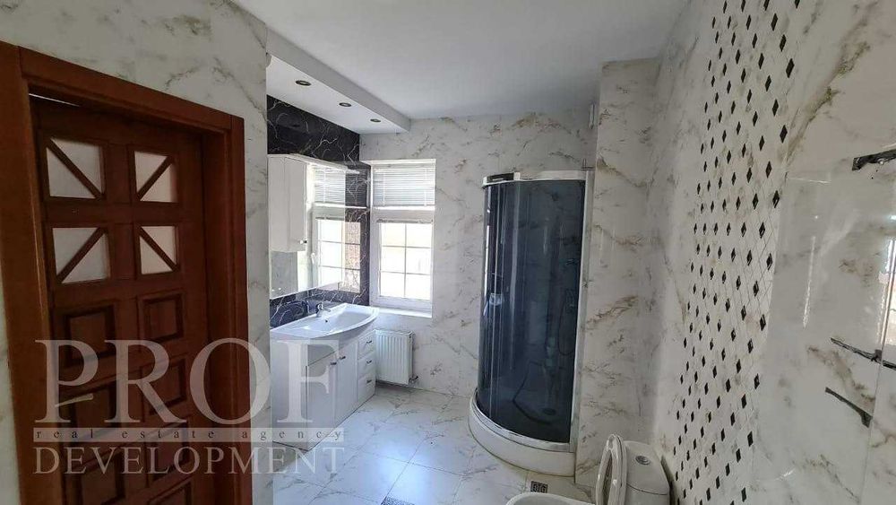 БЕЗ% будинок під офіс або житло  Голосіівський рн (350 м2)