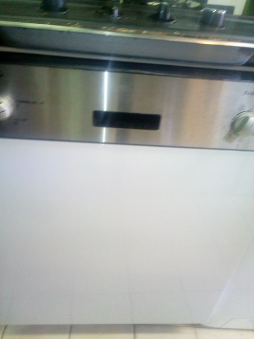 Vendo várias Maqs. De lavar a loiça de óptima, qualidade , bons precos