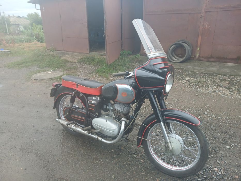 продам Панонию с коляской