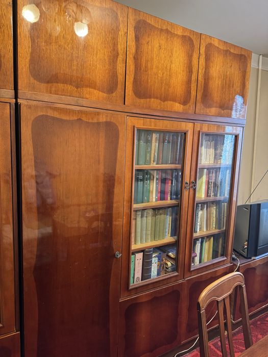 Стінка шафа тумба, меблі  в кімнату - антресоль, сервант, полиці