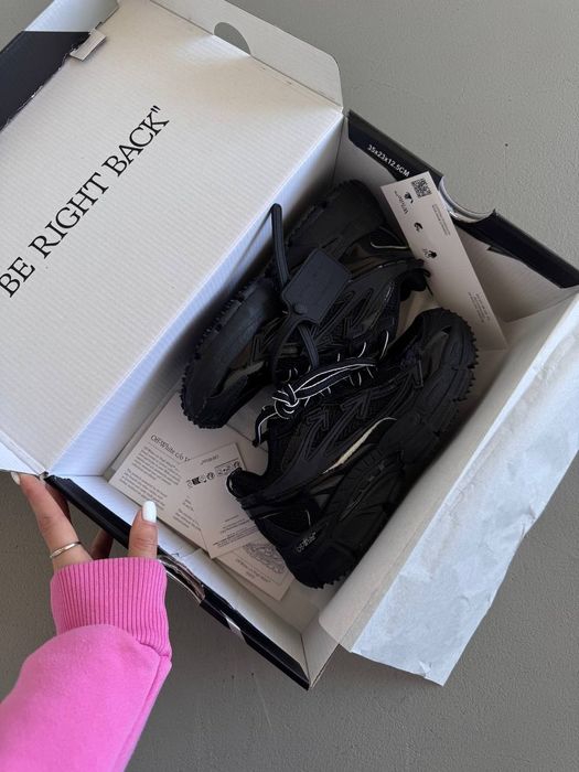 3 кольори OFF WHITE Be Right Back