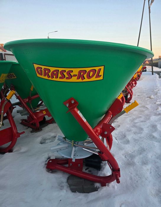 Jednotarczowy rozsiewacz lejek polowy/sadowniczy GRASS-ROL dostawa