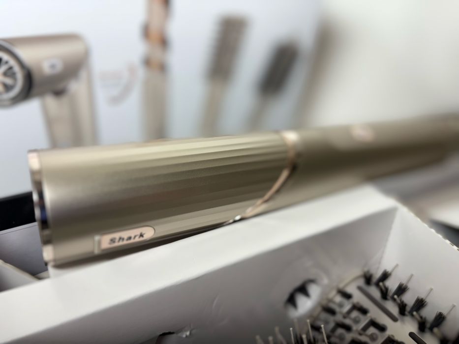 Piekny Zestaw do stylizacji włosów Shark Flex Style