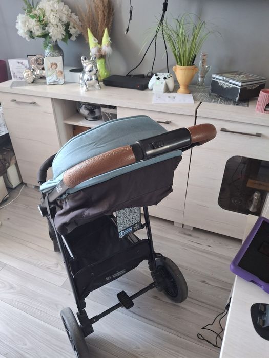 Wózek spacerówka lionelo