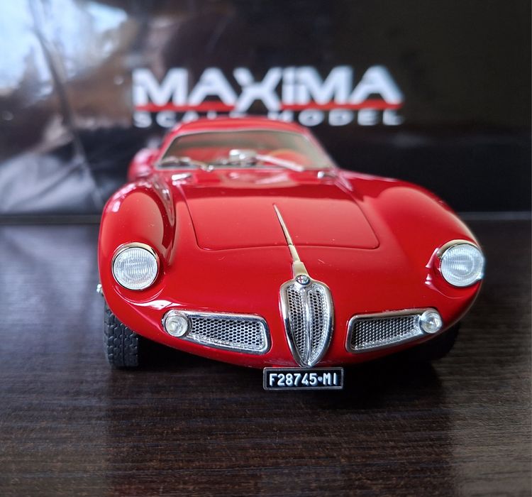 Alfa Romeo ATL Sport Coupe 2000 1:18  Maxima 1968 rok