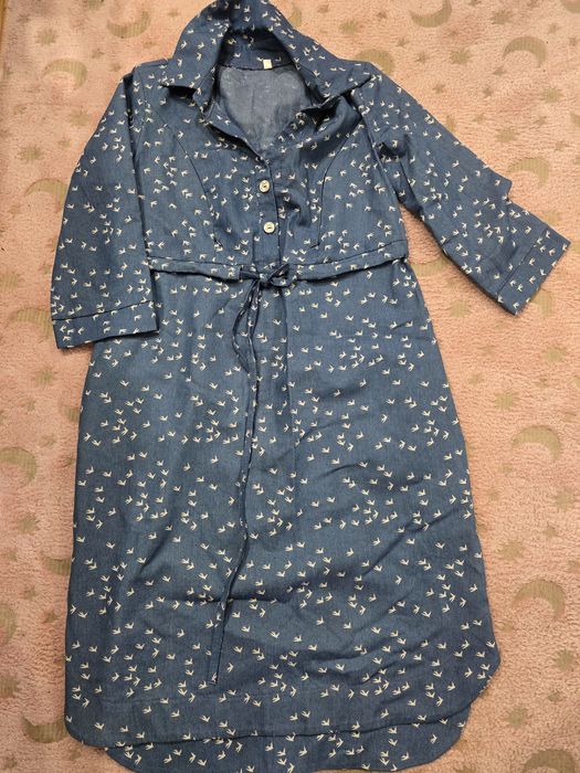 Сукня для вагітних та годуючих