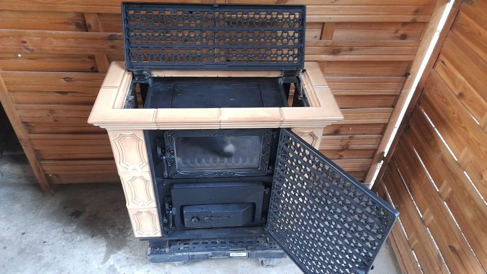 Piec kominek kaflowo żeliwny szamot Niemiecki Haas szyba do salonu bdb