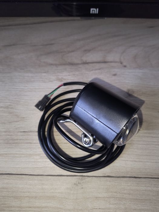 Фари для електровелосипедів 24-72v з сигналом