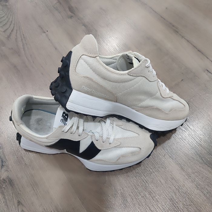 Кросівки New Balance 327 41 розмір