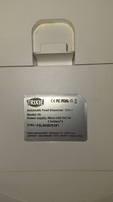 Miska automatyczna dla kota Trixie