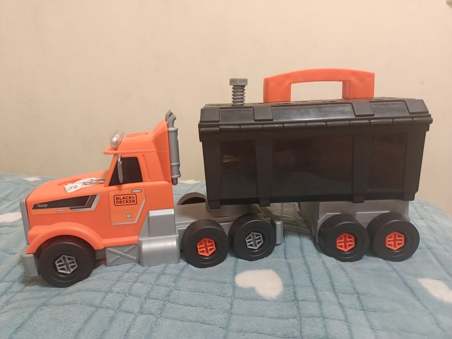 Игровой набор, грузовик с инструментами Black+Decker
