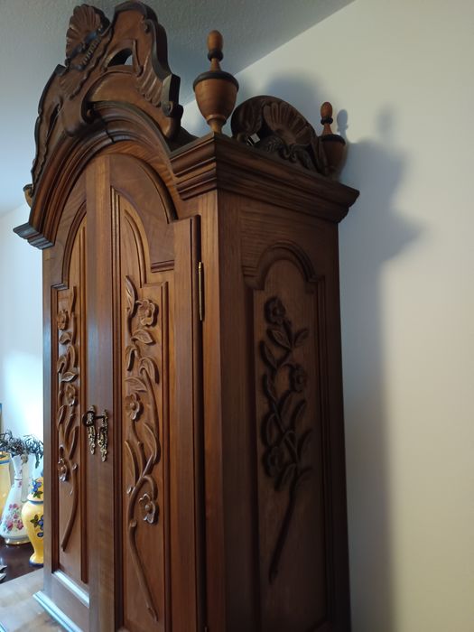 Oratório+ Cómoda + Cristo na cruz