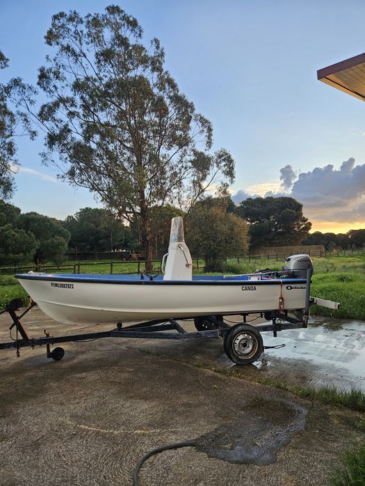 Vendo barco ockelbo 4,15m com motor Honda de 8cv e atrelado!