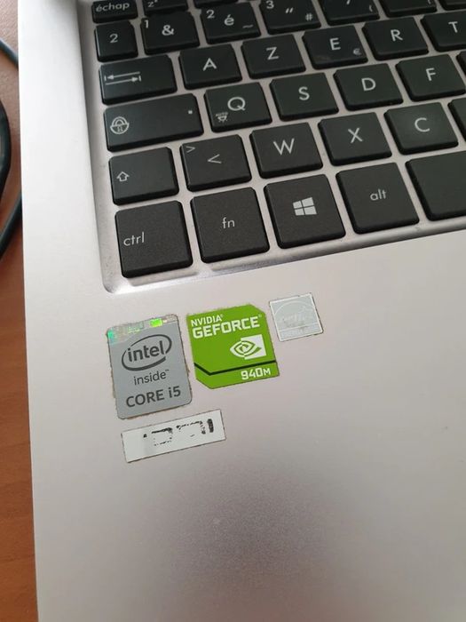 Portátil ASUS UX303L i5