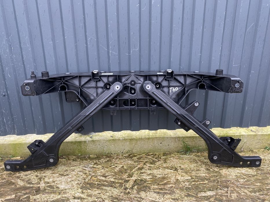 Панель радіатора Tesla Model Y