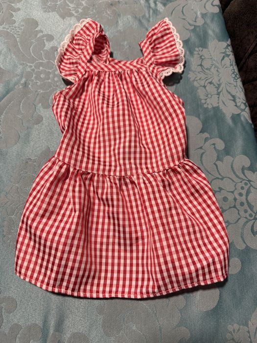 Vendo vestidos de Pet de porte pequeno usado uma unica vez