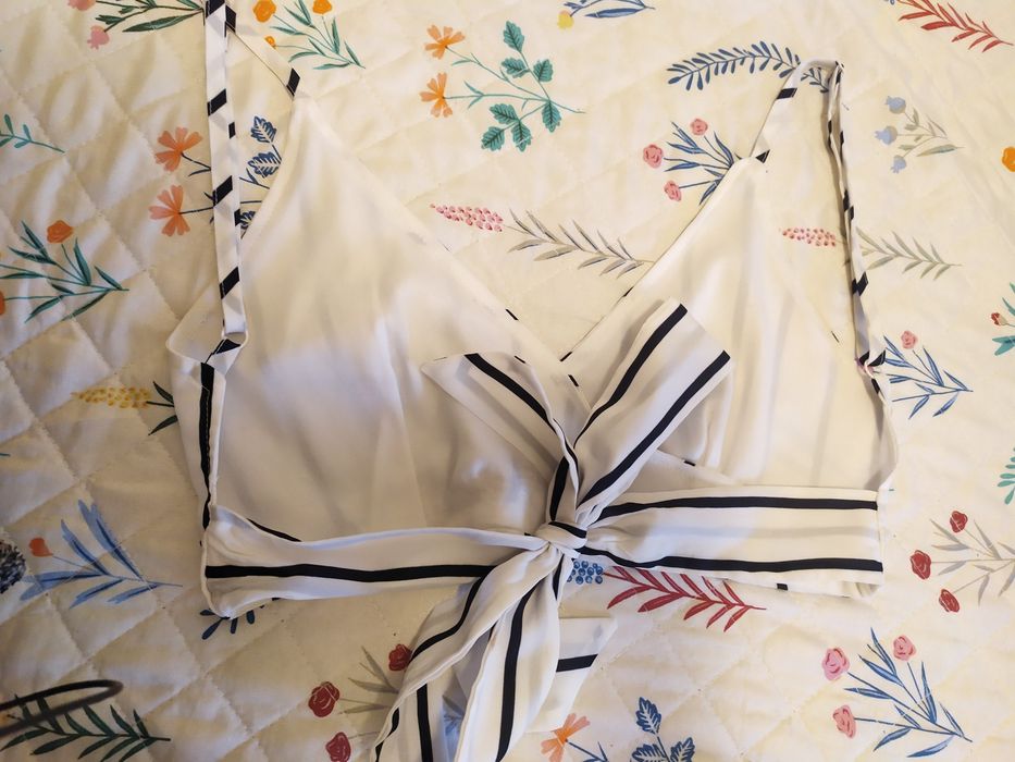 Conjunto da SheIn como novo