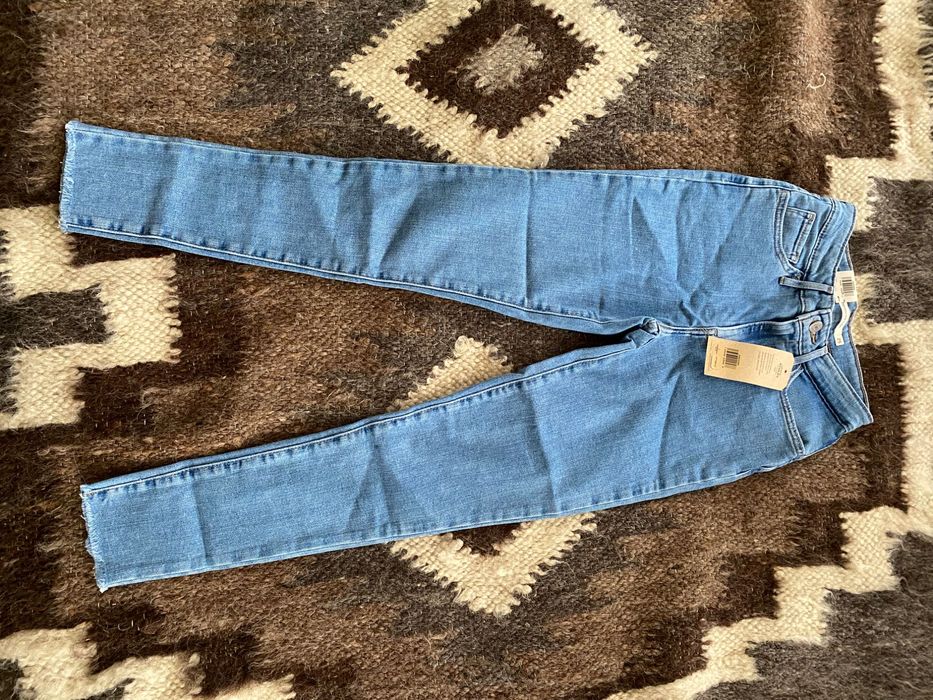 Нові Джинси левайс Levi’s скінні куплені в США, 25 розмір (XS)