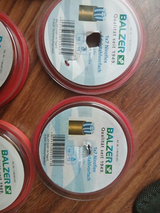 5 szpul nowych linek do robienia przyponów na drapieżnika