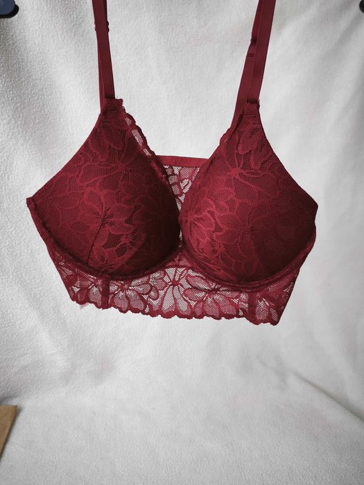 Victoria's secret. Трусики р. М - L. Бралетт  с пуш ап р. S / 75 А