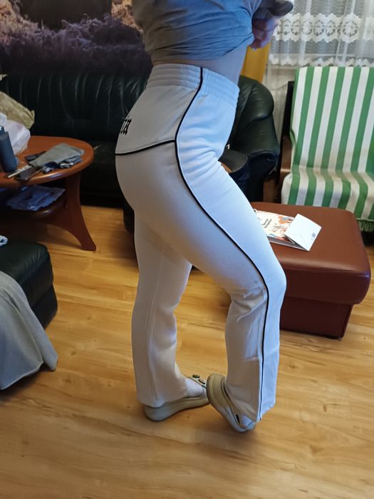 Spodnie dresowe damskie