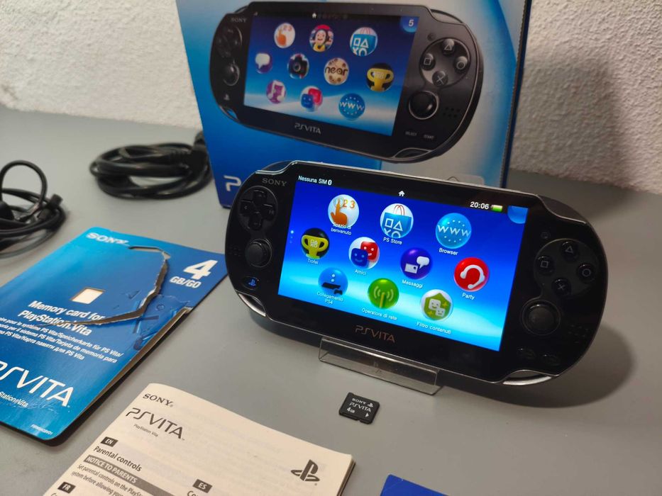 PSVita Completa Em Caixa