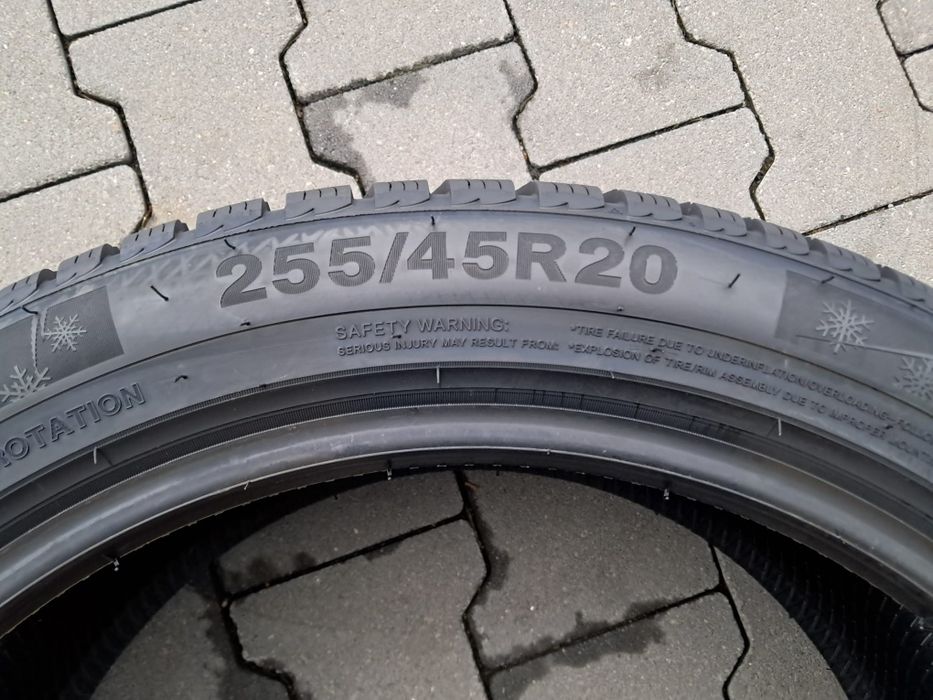 Nowe Opony Zimowe Triangle EffeX Winter TW421 255/45 R20 105W  XL