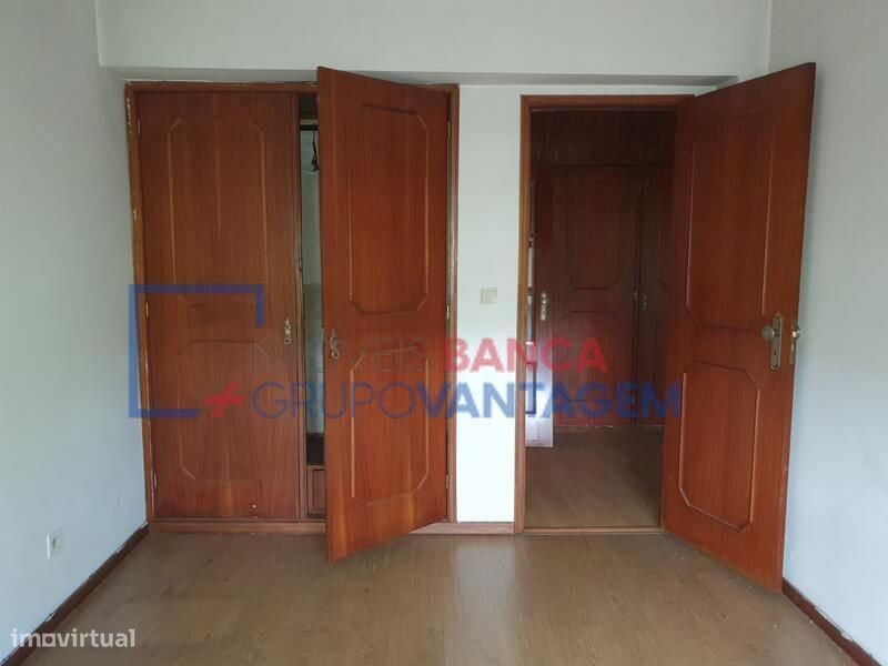 Apartamento T3 102 m2, situado em Santa Marinha