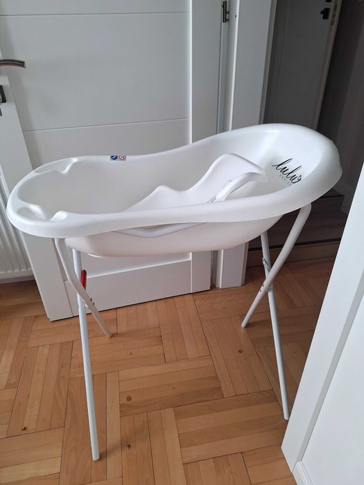 Wanienka ze stelażem dla niemowlaka