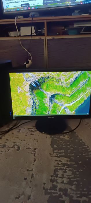 Монитор 22"  Phillips 223 V5LSB