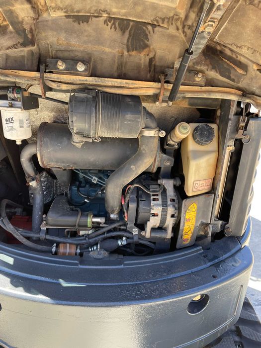 Mini giratoria - escavadora Bobcat E26