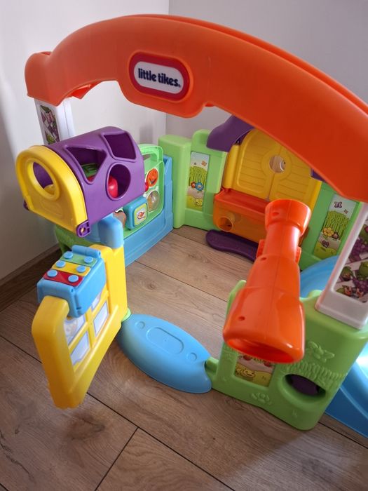 Domek Little Tikes- Centrum Zabaw i Edukacji